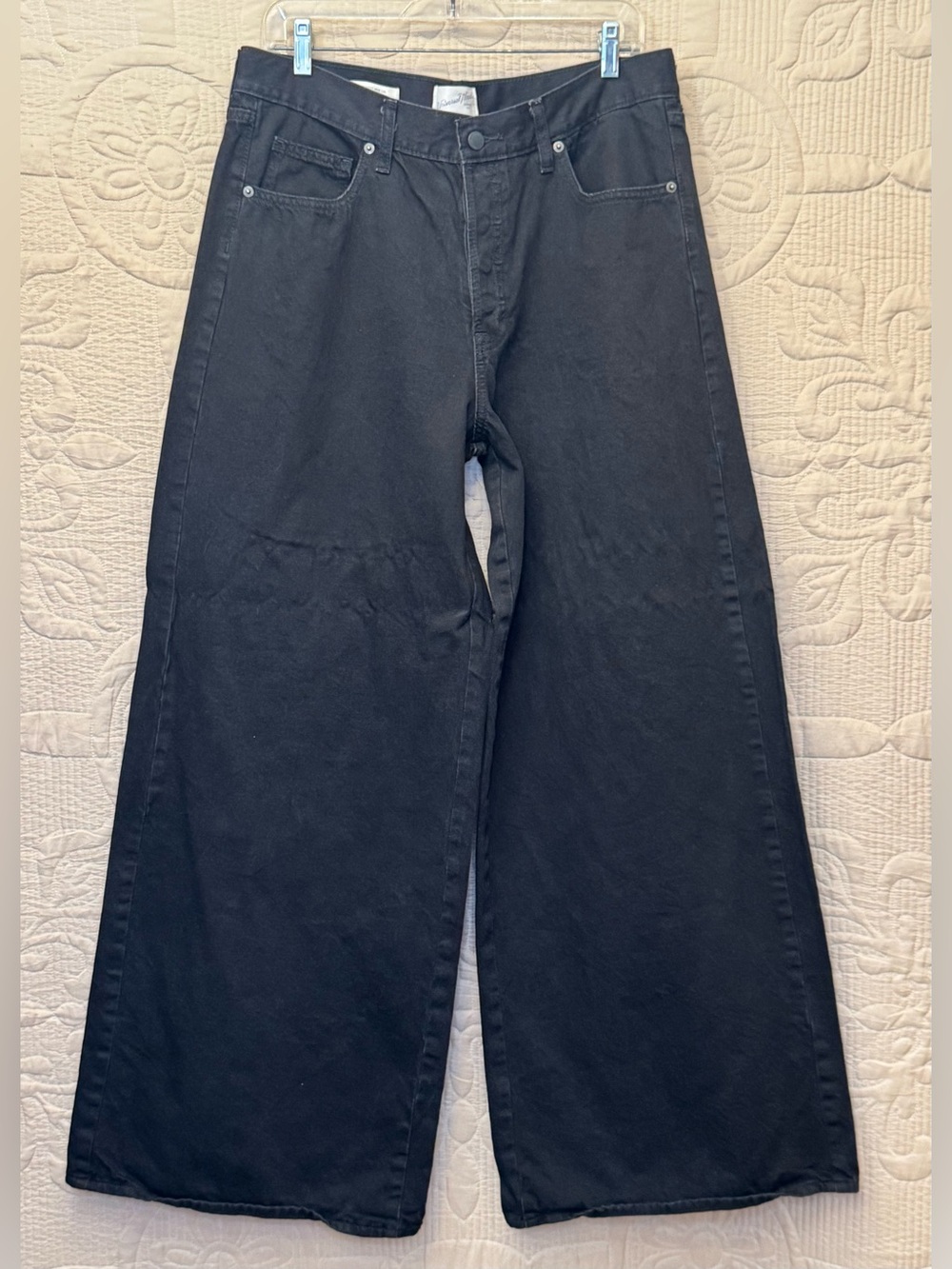 Universal Thread Black Super Wide-Leg Jeans